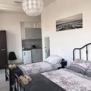 https://studio-apartmani-paola.primorje-gorskikotar.com